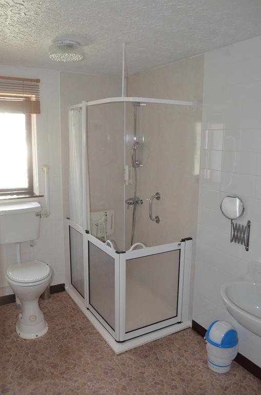 Achilty Guest House Contin Bagian luar foto