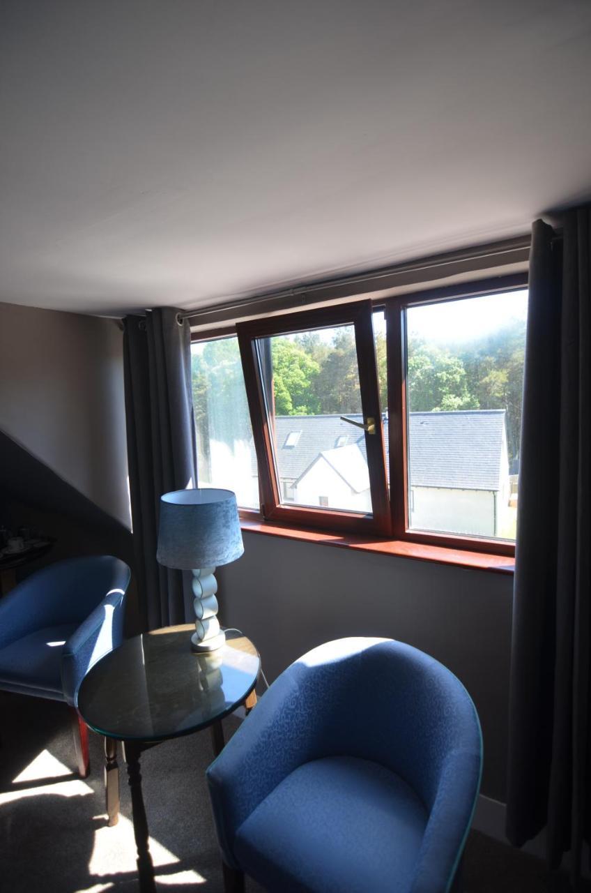 Achilty Guest House Contin Bagian luar foto