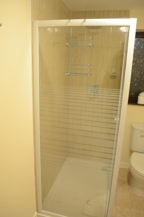 Achilty Guest House Contin Bagian luar foto